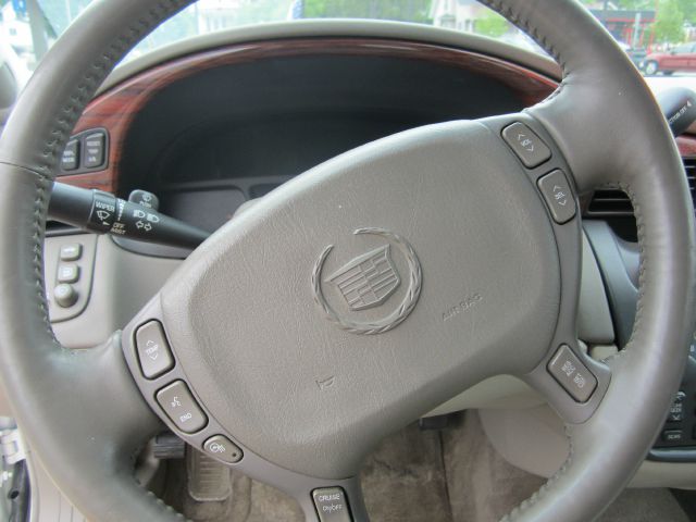 Cadillac Deville 2005 photo 3