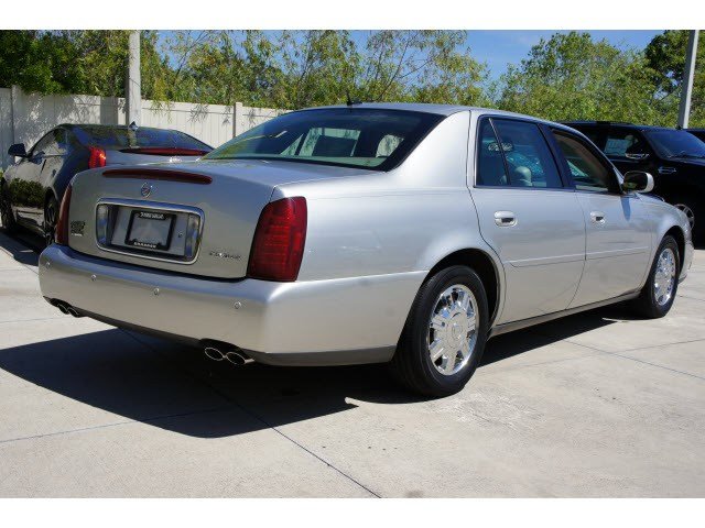 Cadillac Deville 2005 photo 2