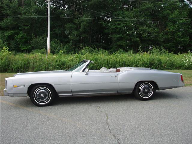 Cadillac Eldorado 1976 photo 1