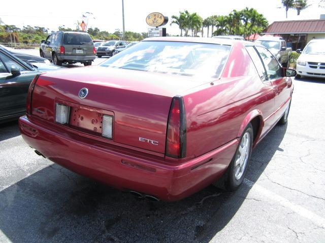 Cadillac Eldorado 2000 photo 1