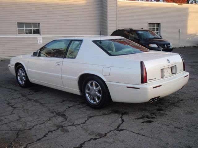 Cadillac Eldorado 2001 photo 1