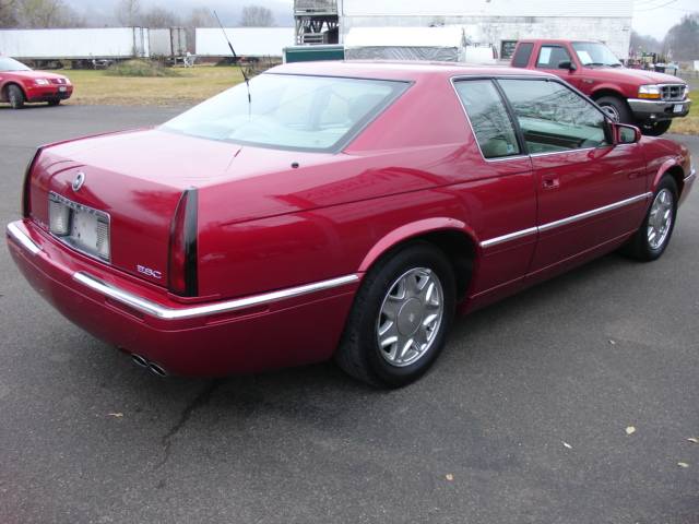 Cadillac Eldorado 2002 photo 4