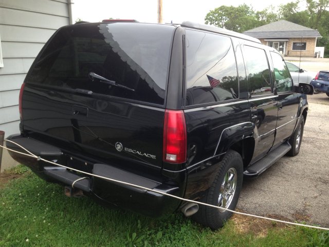 Cadillac Escalade 1999 photo 1