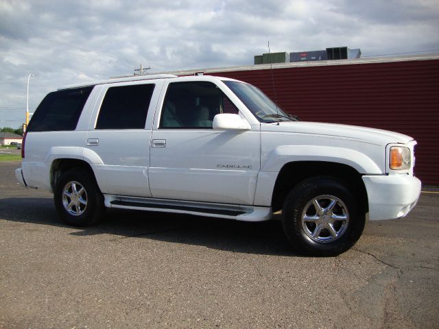 Cadillac Escalade 1999 photo 1