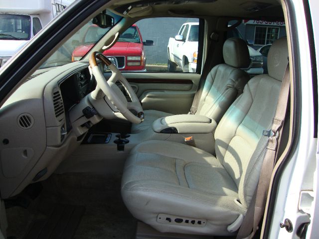 Cadillac Escalade 1999 photo 2