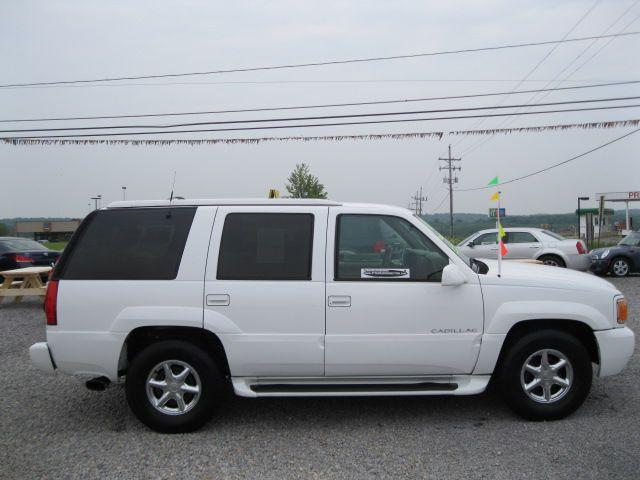 Cadillac Escalade 2000 photo 3