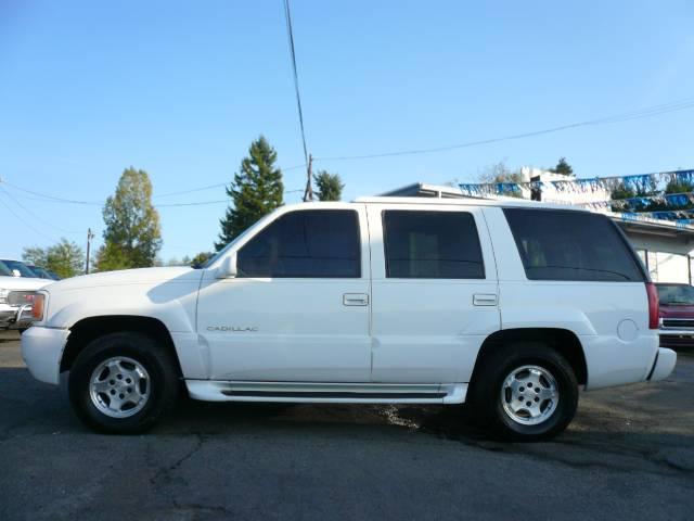 Cadillac Escalade 2000 photo 2