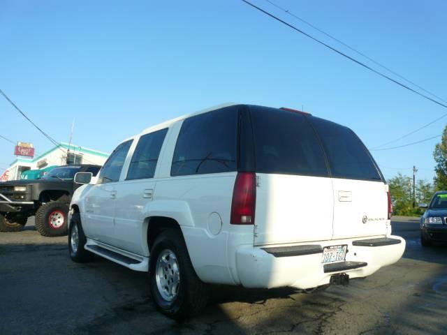 Cadillac Escalade 2000 photo 3