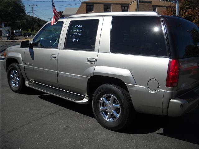 Cadillac Escalade R/T AWD Sport Utility