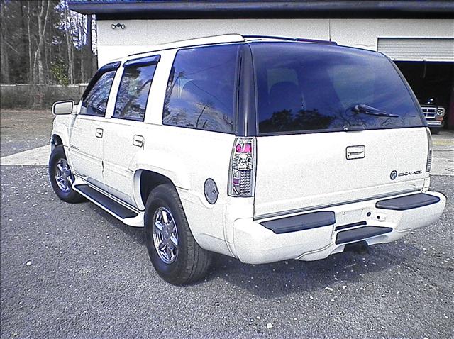 Cadillac Escalade 2000 photo 3