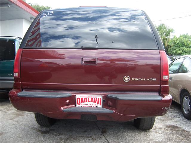 Cadillac Escalade 2000 photo 3