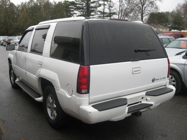 Cadillac Escalade 2000 photo 2