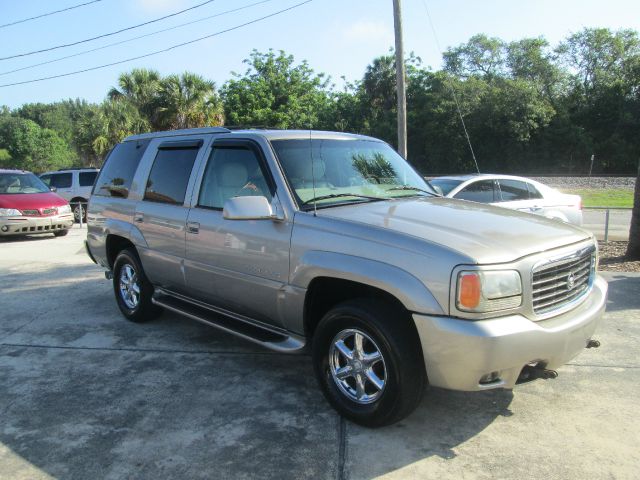 Cadillac Escalade 2000 photo 9