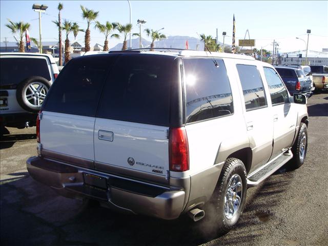 Cadillac Escalade 2000 photo 3