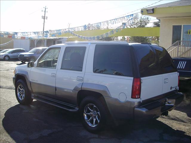 Cadillac Escalade 2000 photo 5