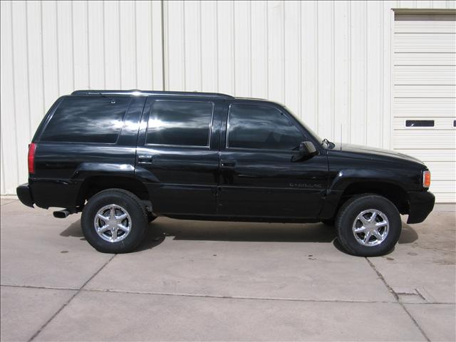 Cadillac Escalade 2000 photo 3