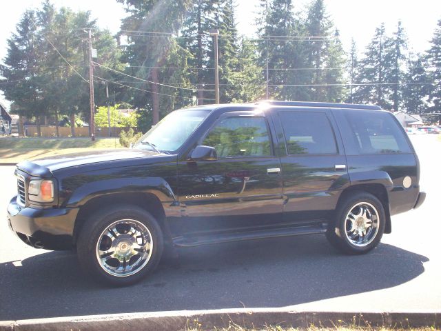 Cadillac Escalade 2000 photo 4