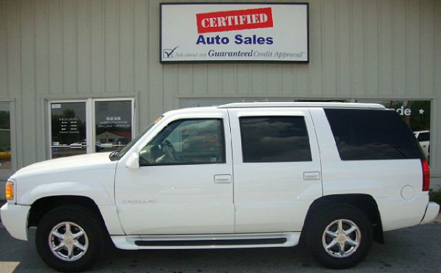 Cadillac Escalade 2000 photo 4