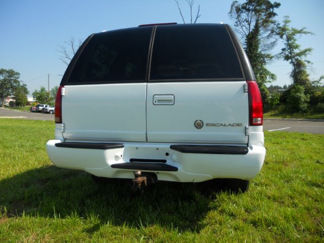 Cadillac Escalade 2000 photo 13