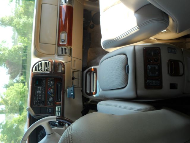 Cadillac Escalade 2000 photo 5