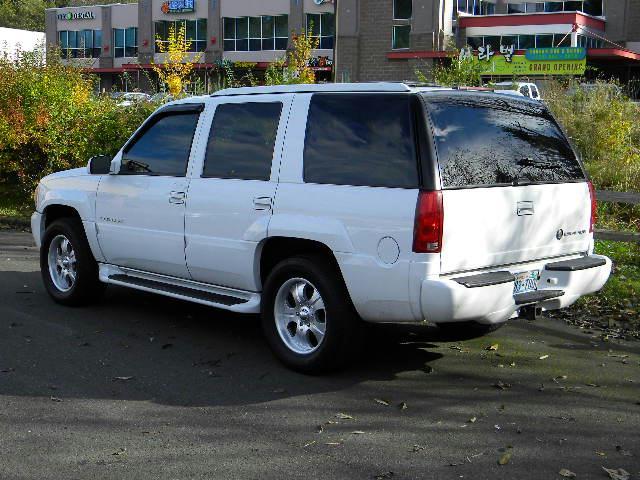 Cadillac Escalade 2000 photo 2