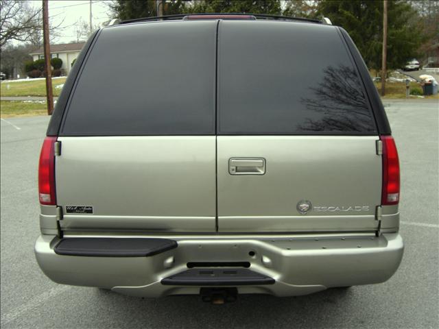 Cadillac Escalade 2000 photo 4