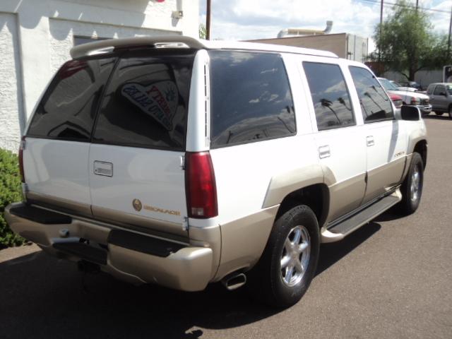 Cadillac Escalade 2000 photo 5