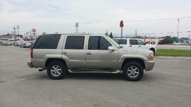 Cadillac Escalade Ram 3500 Diesel 2-WD SUV