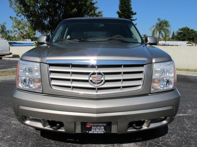 Cadillac Escalade 2002 photo 1