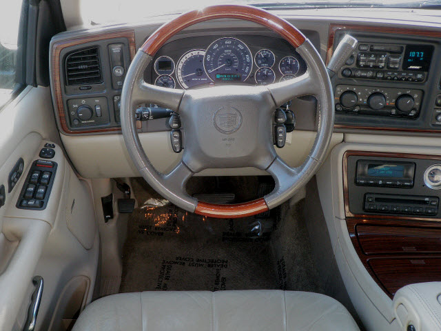 Cadillac Escalade 2002 photo 3