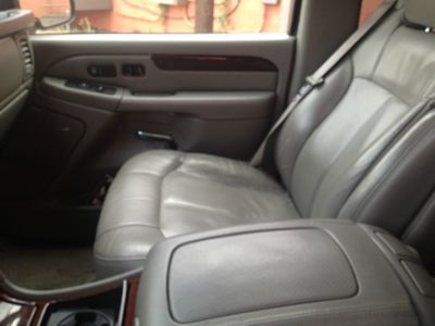 Cadillac Escalade 2002 photo 12