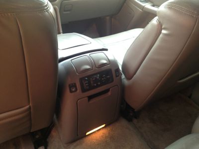 Cadillac Escalade 2002 photo 25