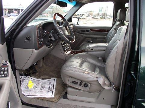 Cadillac Escalade 2002 photo 2