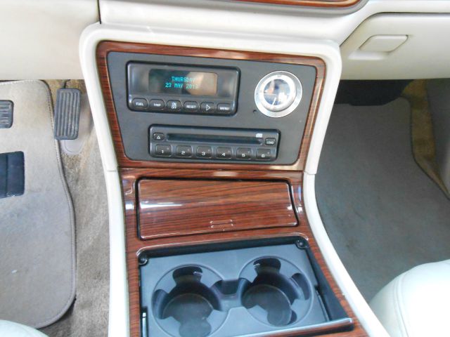 Cadillac Escalade 2002 photo 14