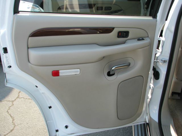 Cadillac Escalade 2002 photo 3