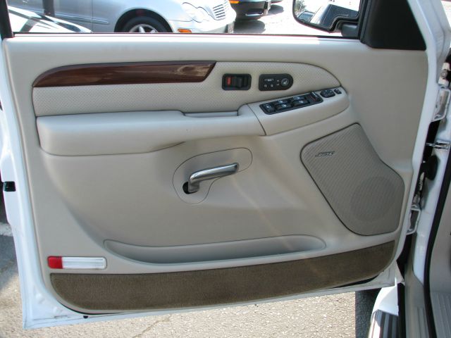 Cadillac Escalade 2002 photo 4