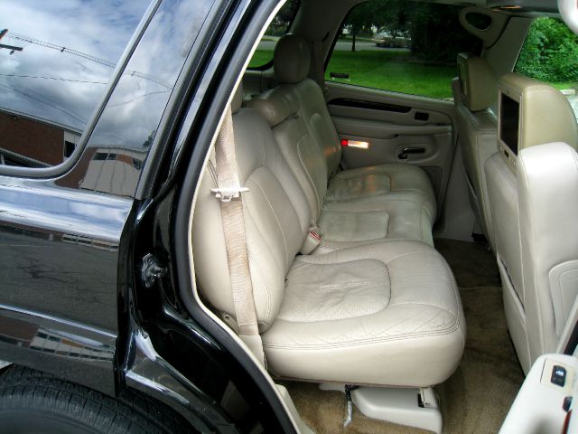 Cadillac Escalade 2002 photo 14