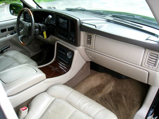 Cadillac Escalade 2002 photo 8