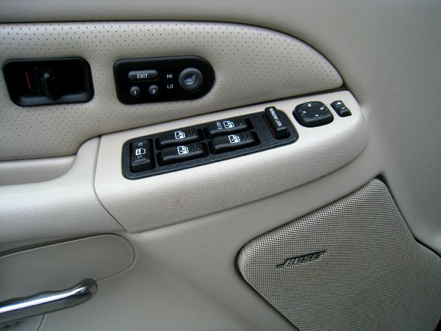 Cadillac Escalade 2002 photo 9