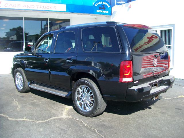 Cadillac Escalade 2002 photo 2