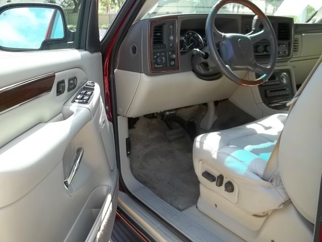 Cadillac Escalade 2002 photo 9