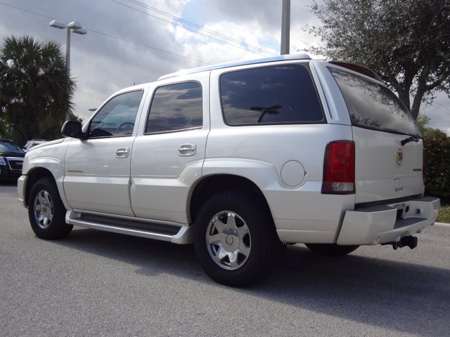 Cadillac Escalade 2002 photo 1