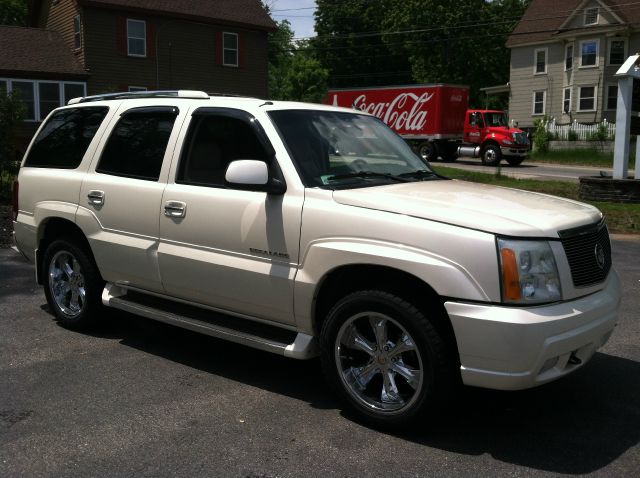 Cadillac Escalade 2003 photo 14