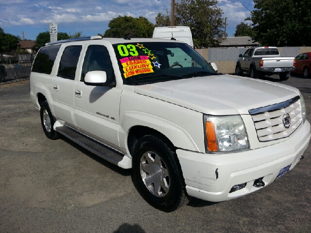 Cadillac Escalade 2003 photo 2