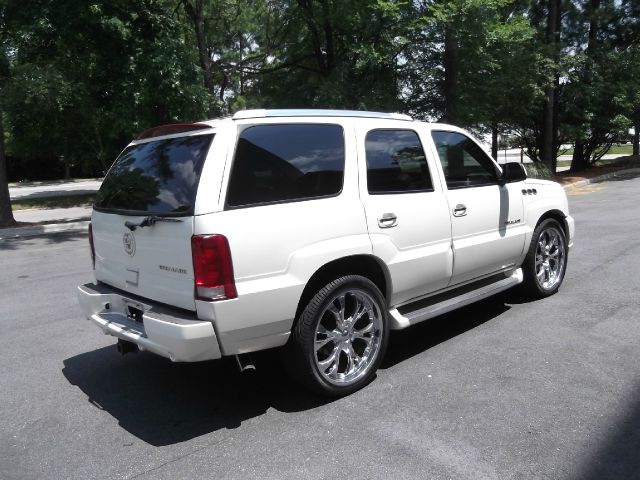 Cadillac Escalade 2003 photo 2