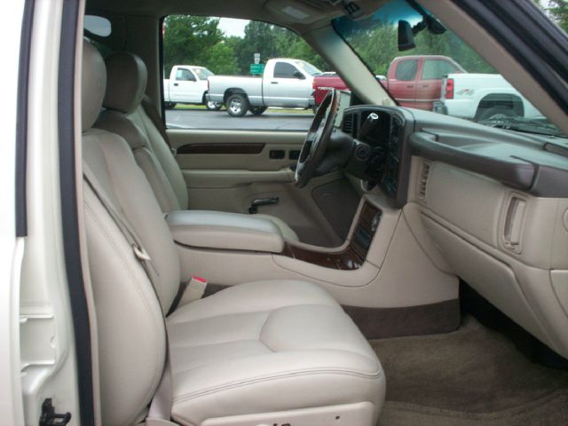 Cadillac Escalade 2003 photo 1