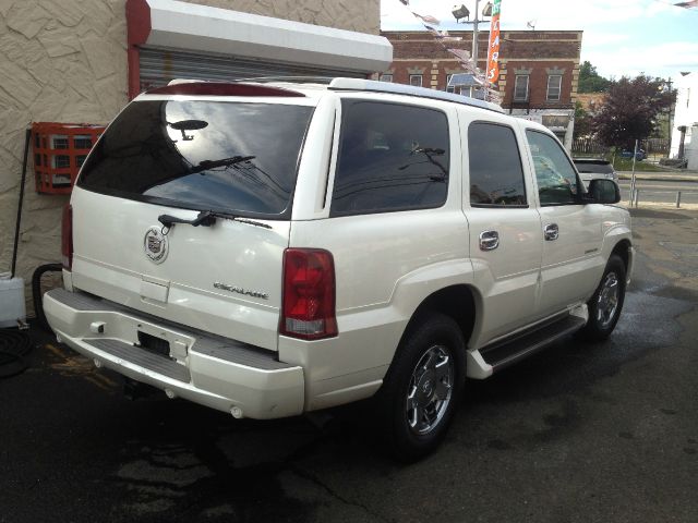 Cadillac Escalade 2003 photo 2