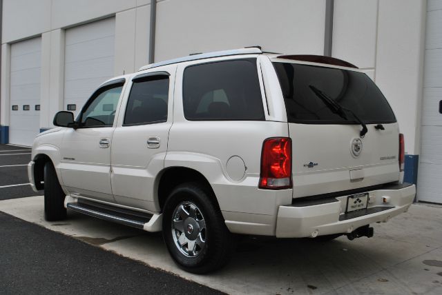 Cadillac Escalade 2003 photo 2