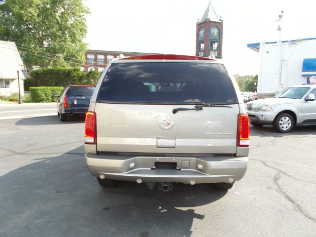 Cadillac Escalade 2003 photo 17