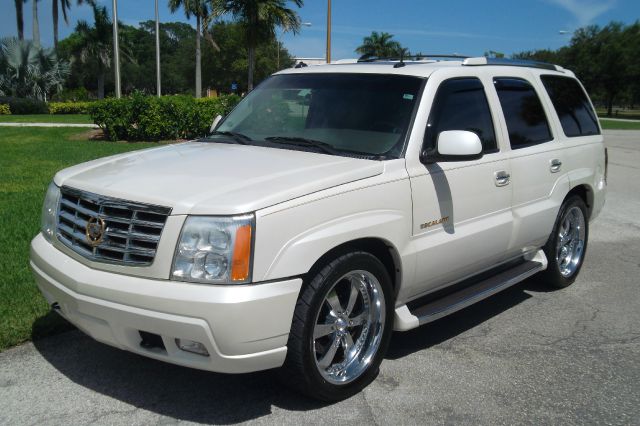 Cadillac Escalade 2003 photo 2